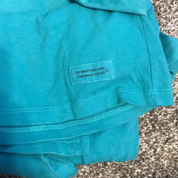 NWT life is good t-shirt - Picture 5 of 5